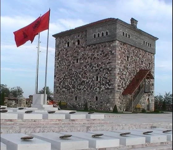 27 anni da Epoja Ramush Haradinaj riguarda l'attacco alla Torre in Glodjan