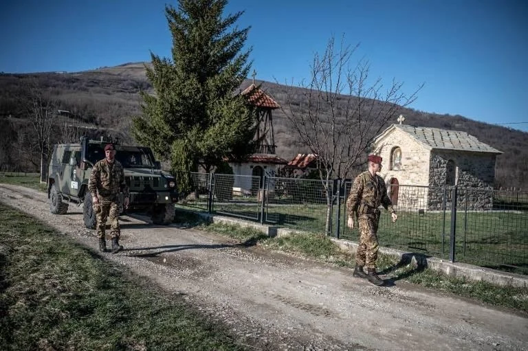 Italian KFOR) effettua pattuglie a Shtrpce