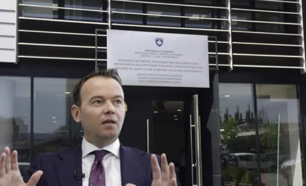 E konfirmon Prokuroria Speciale: Dyshime për keqpërdorim dhe mashtrim me prokurim publik në ministrinë e Pecit