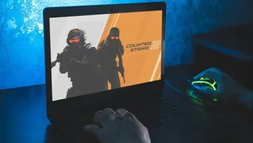 Counter-Strice 2 finally broke the record held by CS:GO