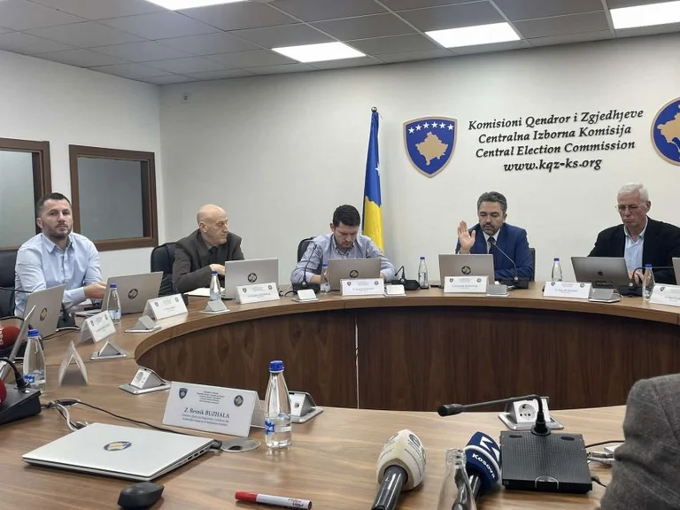 KQZ mban mbledhje në ora 16:00: Pritet të shpall rezultatet përfundimtare të zgjedhjeve