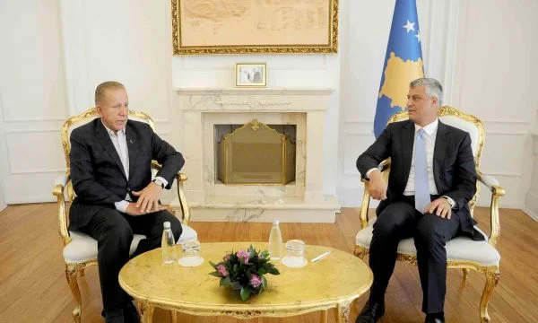 Pacolli viziton Thaçin në Hagë: Procesi ndaj tij bie ndesh me normat juridike dhe humane