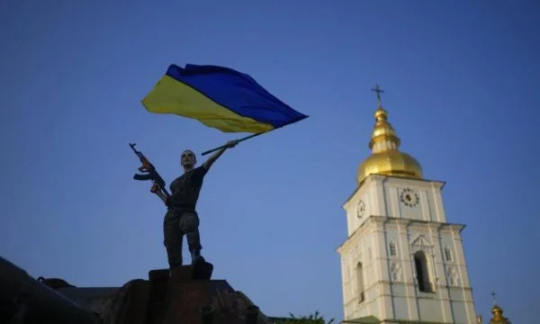 ShBA njofton 500 milionë dollarë të tjera ndihmë ushtarake për Ukrainën