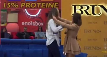 La situation dans le Grand Frère traverse à nouveau un accident physique : Gerta prend les cheveux de Valbonne