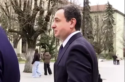 Kurti s’thotë asgjë të re kur pyetet se a është duke negociu me ndonjë parti për formim të Qeverisë
