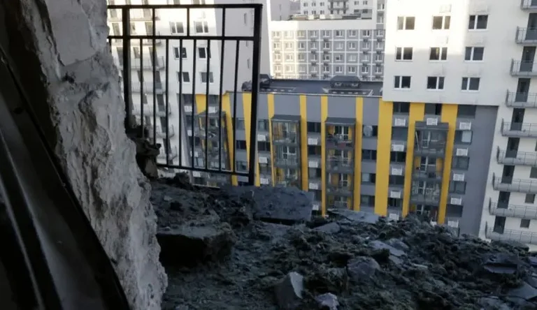 Reagon Kremlini pasi Ukraina i sulmoi me dronë, akuzon perëndimin se i dha “krahë”