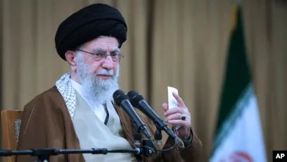 Gli Stati Uniti minacciano la possibile risposta militare dopo che l'Iran ha respinto i colloqui nucleari