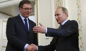 Parla con Putin al telefono