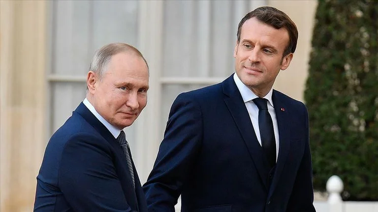 Die Vergangenheit reagiert auch auf Putin, sagt, dass einige “auftreten”
