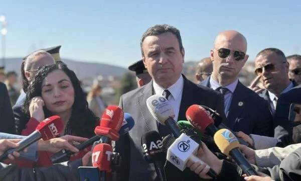 Kurte parle de la famille Yasar de Precasi : leur mort est l'ère de l'UCK, grâce à eux, le Kosovo est une république démocratique
