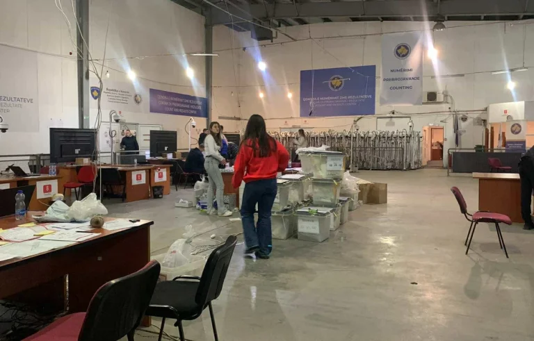 Pas gati një muaj nga zgjedhjet – Përfundon procesi i numërimit të votave në QNR