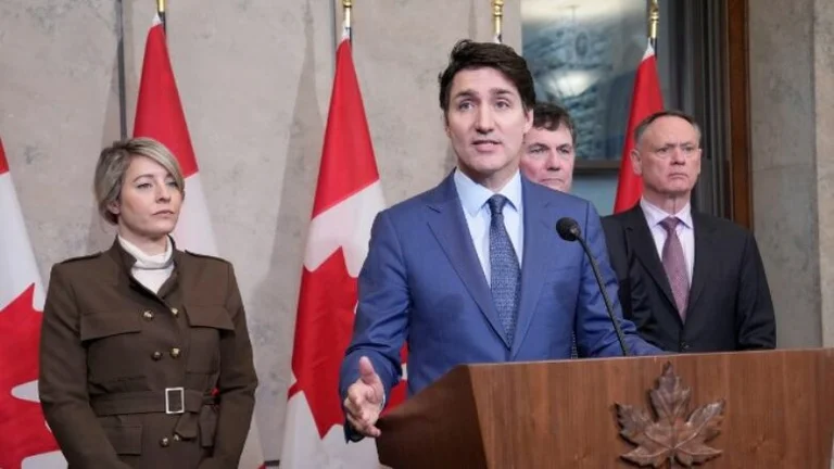Truedau reagisce a Trump é Canada imposta il 25 per cento dei prodotti USA