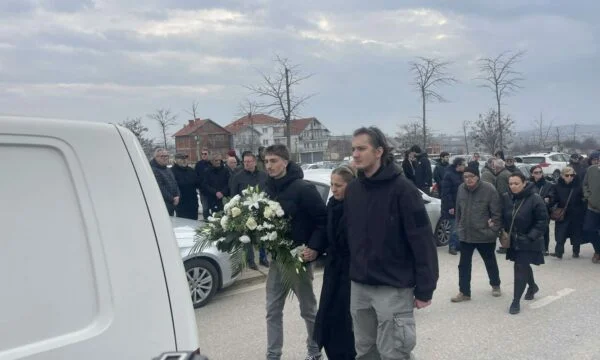 I jepet lamtumira e fundit fotoreporterit Alban Bujari