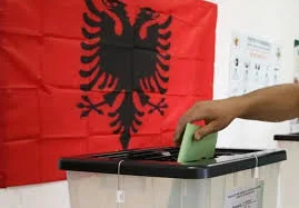Shqipëri: Regjistrohen 39 parti politike për zgjedhjet parlamentare të 11 majit