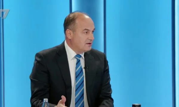 Hoxhaj: Është e gabuar të barazohet fati i Kosovës me atë të Ukrainës