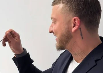 “Ne nous dérangez pas”, Fero publie la première photo avec sa femme