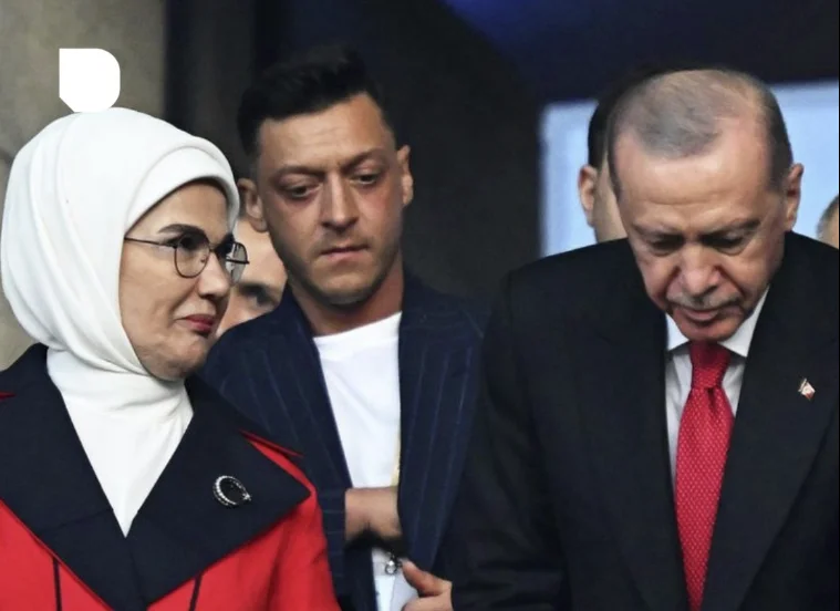 Mesut Ozil hyn në politikë, bëhet pjesë e partisë së Erdoganit