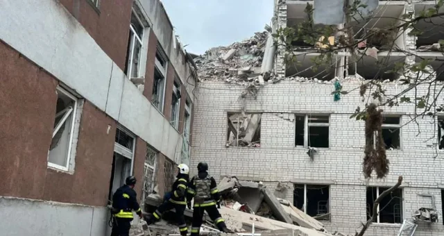 Marrëveshja e mundshme për paqe, Reuters: Rusia mund të pranojë që 300 mld dollarë asete të ngrira të përdoren për rindërtimin e Ukrainës