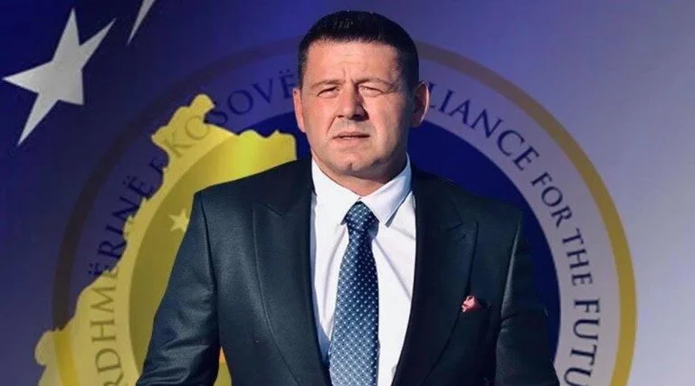 Berisha a réagi fortement à Limaj: Zuzara, soumission à des intérêts étroits ne le vend pas comme valeur nationale