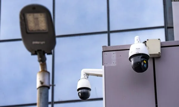 Chinesische Kameras in Institutionen: Wo wurden sie ersetzt?