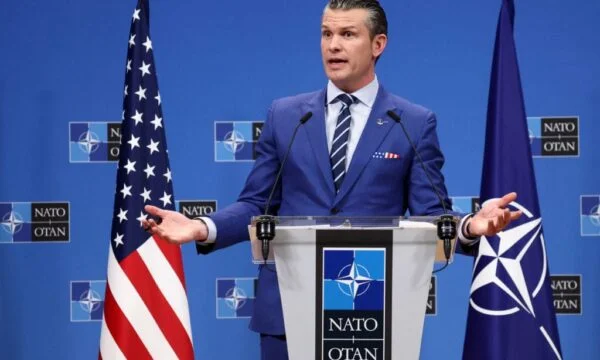 US-Mission zur NATO: Wir sind nicht bewusst, dass wir keine Diskussionen über die Reduzierung oder die Entfernung von Truppen aus Kosovo