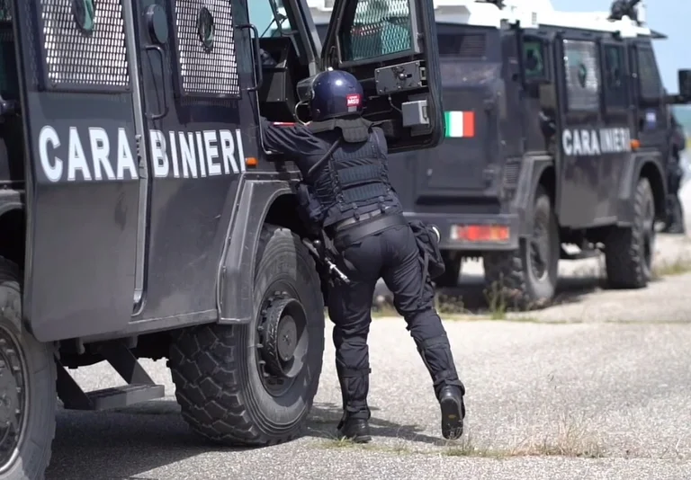 Il rapporto sui media tedeschi sulla preparazione dell'Italia per attirare le truppe americane dal Kosovo reagisce KFOR
