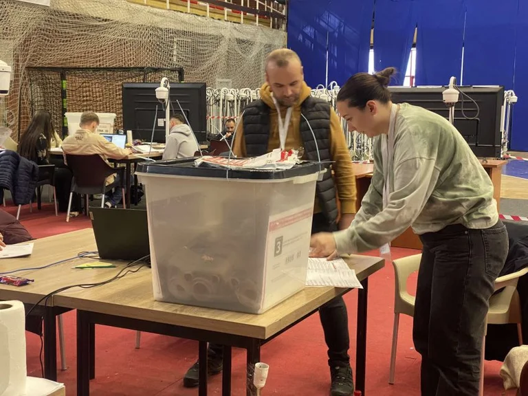 Pristina erwartet, dass die Abstimmung von morgen abgeschlossen ist