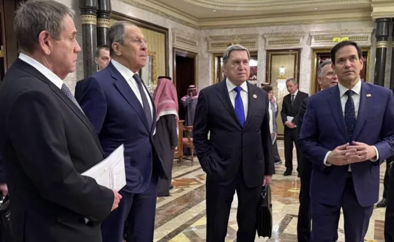WAS nach dem Treffen in Riyadh: USA, Russland vereinbarte, auf Frieden in der Ukraine zu arbeiten