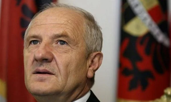 Sejdiu gratuliert die Unabhängigkeit Kosovos, fordert mehr Vorsicht in Bezug auf die staatlichen Einstellungen in Bezug auf die internationale Arena