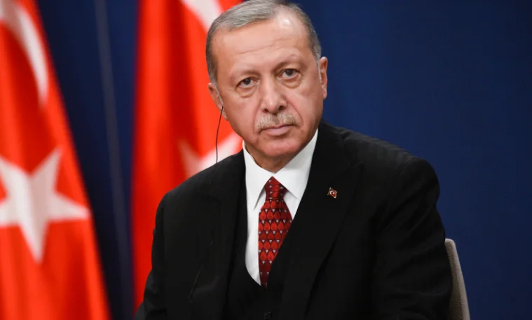 Erdogan augura 17 anni di indipendenza: la Turchia appoggia fermamente la sovranità del Kosovo