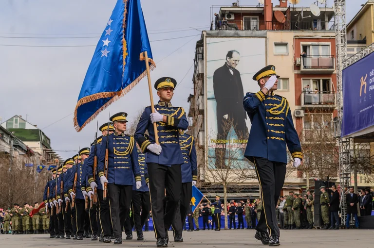 Osman shares images from the army and police parade: Proud with them, protecting freedom is a permanent task