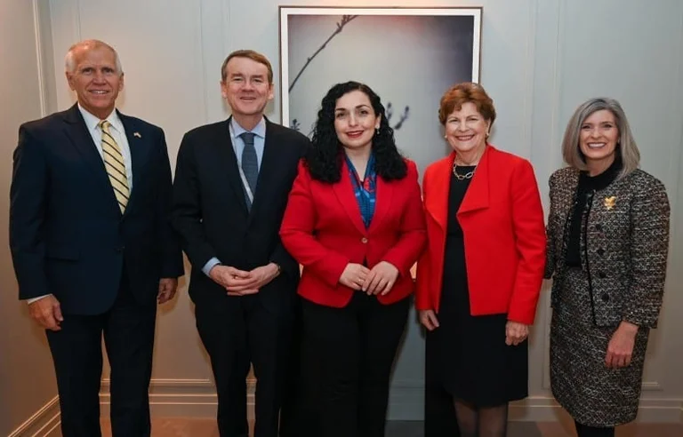 Osman trifft die Delegation der amerikanischen Senatoren auf: Kosovo setzt sich weiterhin für die Vertiefung dieser Allianz ein