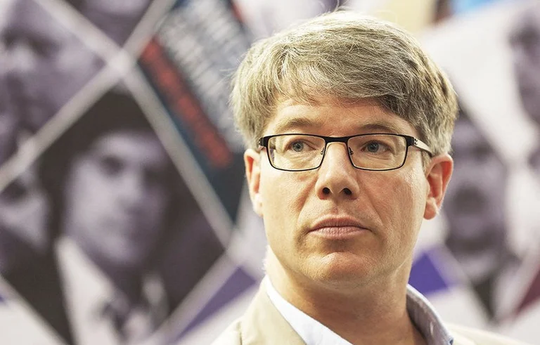 Schmitt: Il Kosovo è uno degli stati più minacciati d'Europa
