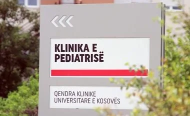 La clinica QKUUK della vecchia Pediatria ora e 24 ore senza potere, si lamenta con i genitori di KKUK