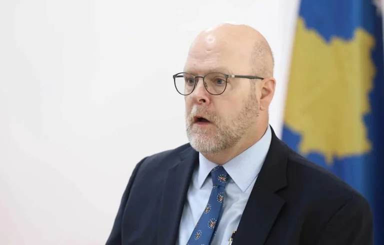 “Posti di lavoro, economia, è quello che gli elettori hanno detto nei sondaggi Howuvenier mostra ciò che ha colpito la caduta del VV
