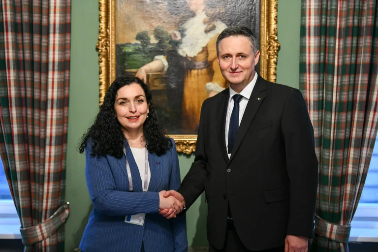 Osman trifft sich mit Becirovqi der BiH-Präsidentschaft, spricht über die Bedeutung der territorialen Integrität