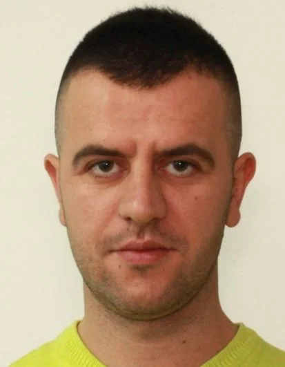Geschädigt von zwei Personen in Prizren, die Polizei erklärt Veton Hoxha in der öffentlichen Suche