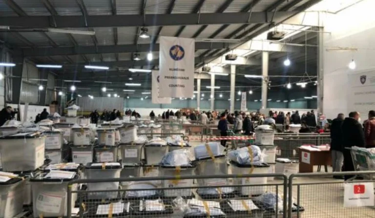 Të dhënat e fundit nga KQZ: 11 vendvotime ende pa u procesuar, rezulatet të papërditësuara prej dje