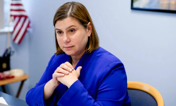 Senatorja amerikane: Ndërsa populli i Kosovës shkon drejt qendrave të votimit, unë mbështes të drejtën e tyre për zgjedhje të lira