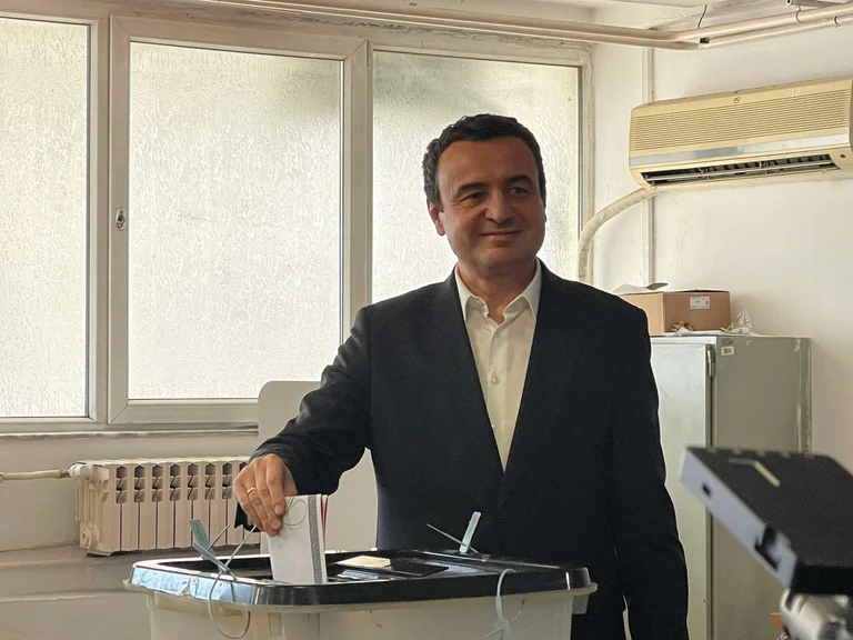 Voton Kurti: Ushtrojeni të drejtën e juaj demokratike për ta bërë zërin tuaj të dëgjohet
