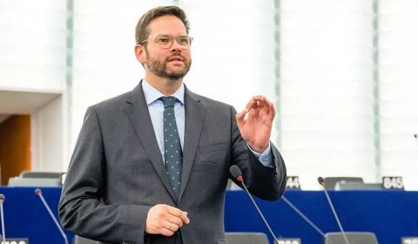 Mandl: S’mund të ketë Republika Srpska në Kosovë, nuk guxon të cenohet kushtetuta