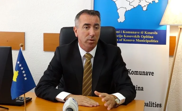 Ibrahimi thotë se qeveria ka paraparë amandamentimin e disa ligjeve kyçe pas presionit nga komunat