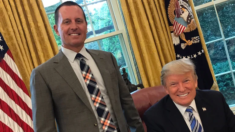 Trumpi e nënshkruan urdhrin për emërimin e Grenellit, e lavdëron për një punë në ShBA