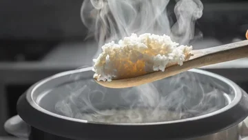 If you do not boil the rice in this way, your health is threatened!