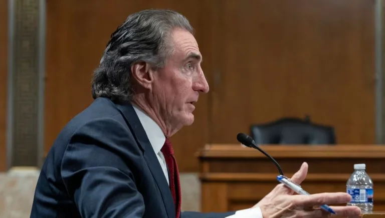 Senato conferma il nuovo segretario d'interni Doug Burgum