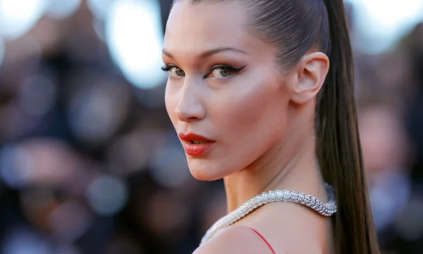 “Miqtë e mi më braktisën”, flet Bella Hadid