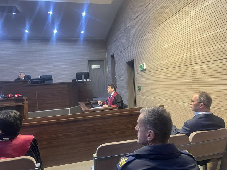 Abus de la KEK: Le jugement contre Nagip Krasniqi ne commence pas