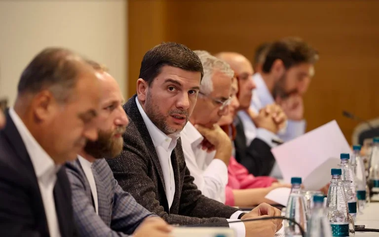 Memli Krasniqi for coalitions: Government PDK-LVV impossible, we prefer new government with opposition