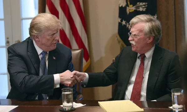Bolton: La Serbie peut reconnaître le Kosovo sous la nouvelle administration Trump