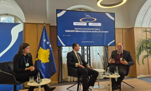 He gave the title “to the Nobelist” without being at all, Rizvanol corrects the mistake for the professor Kurti talked to.